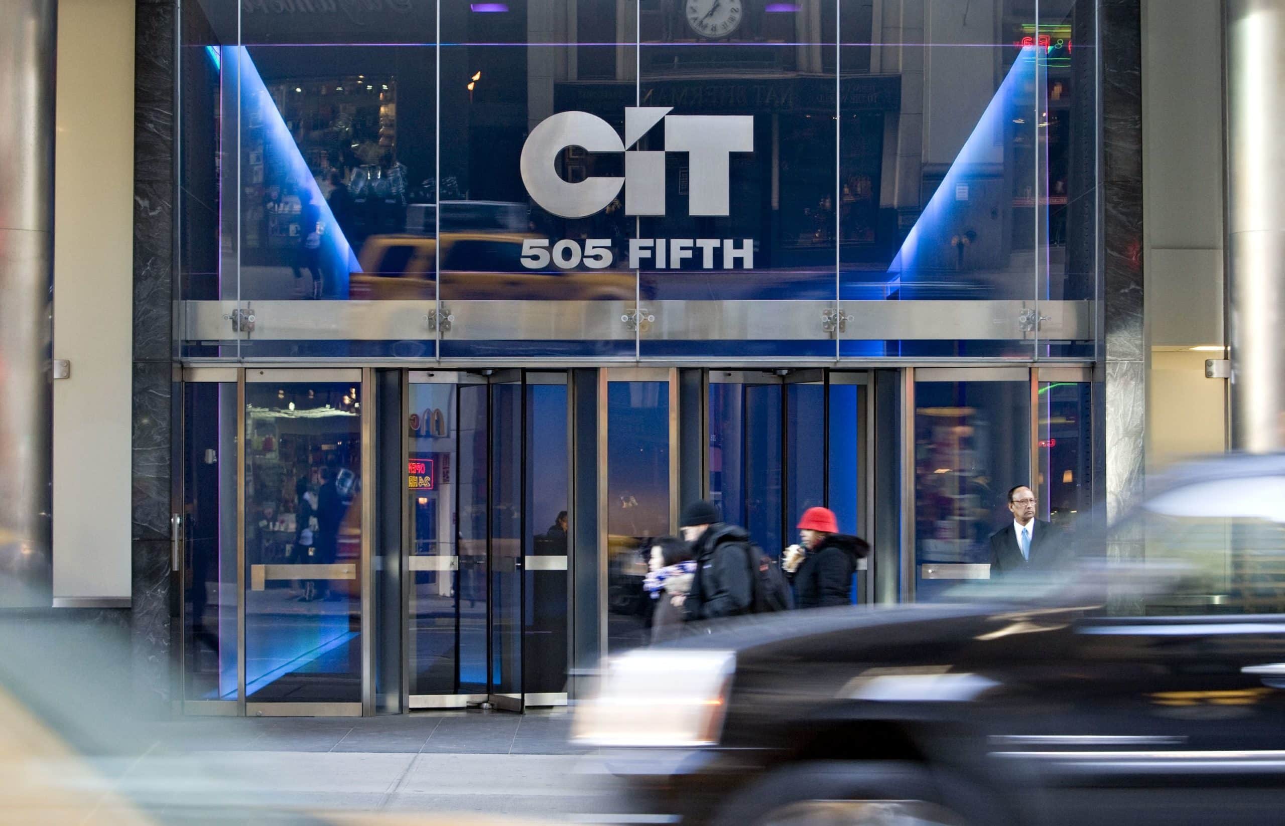 CIT Names Ex Merrill Chief John Thain To Run Lender